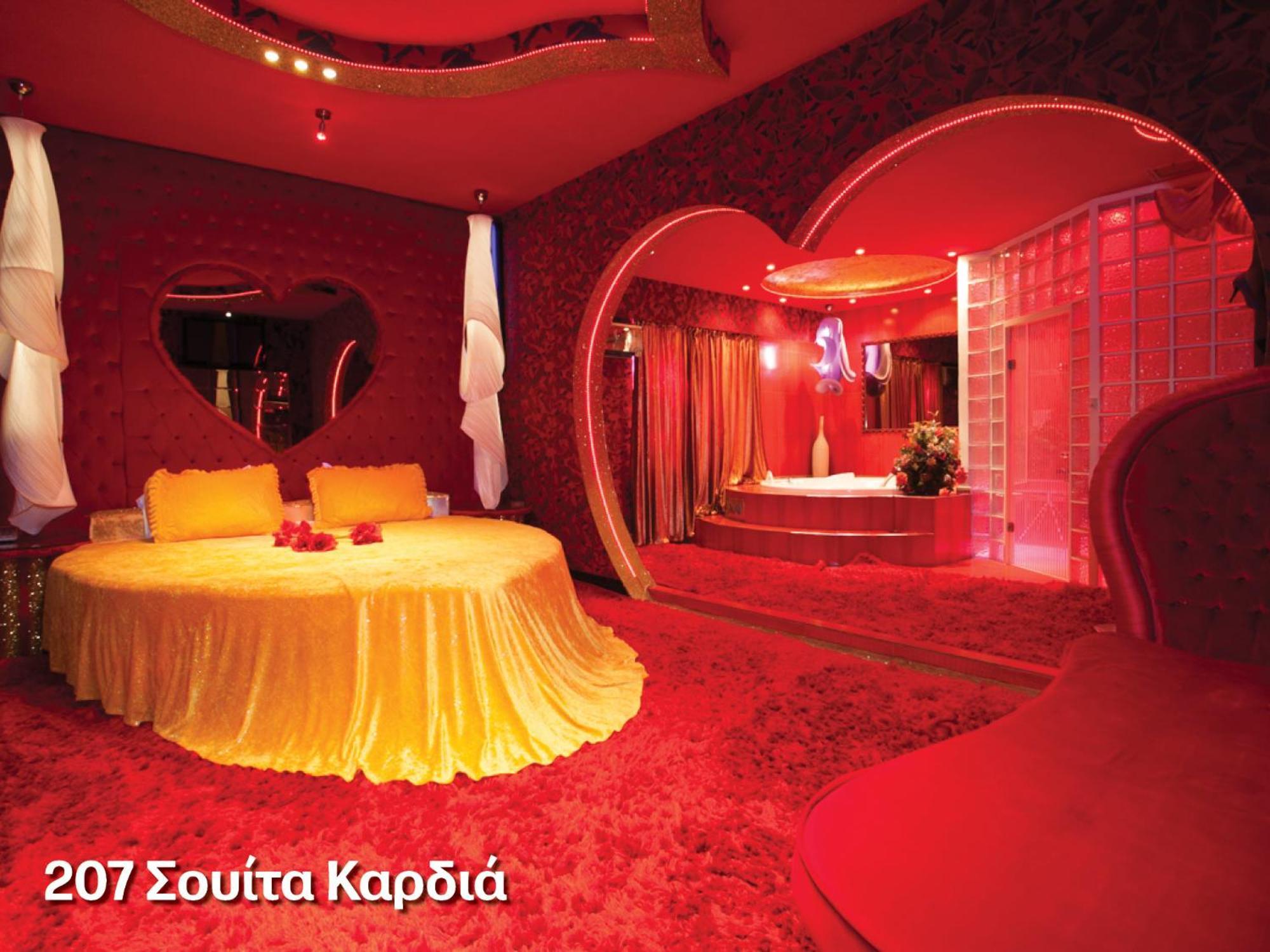 Deluxe Suite Spa Bath